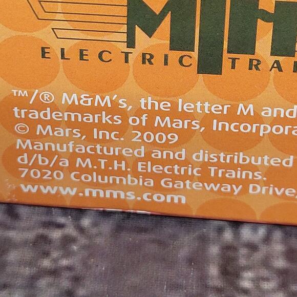 2009 Mars INC O scale M&M vendors semi trailer sealed yellow - Picture 7 of 7